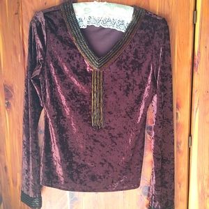 Deep crushed velvet long sleeve beaded tassle top. Size Medium